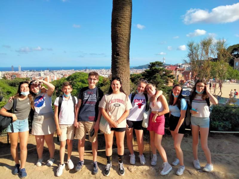 groupe de jeunes en Espagne